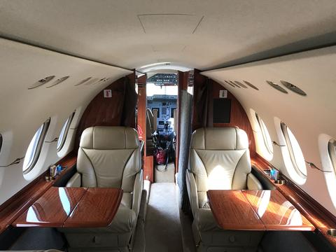 Открыть на весь экран Hawker 800XP 0